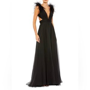 Mac Duggal Size 6 Feather Trim Plunge Neck A-Line Gown